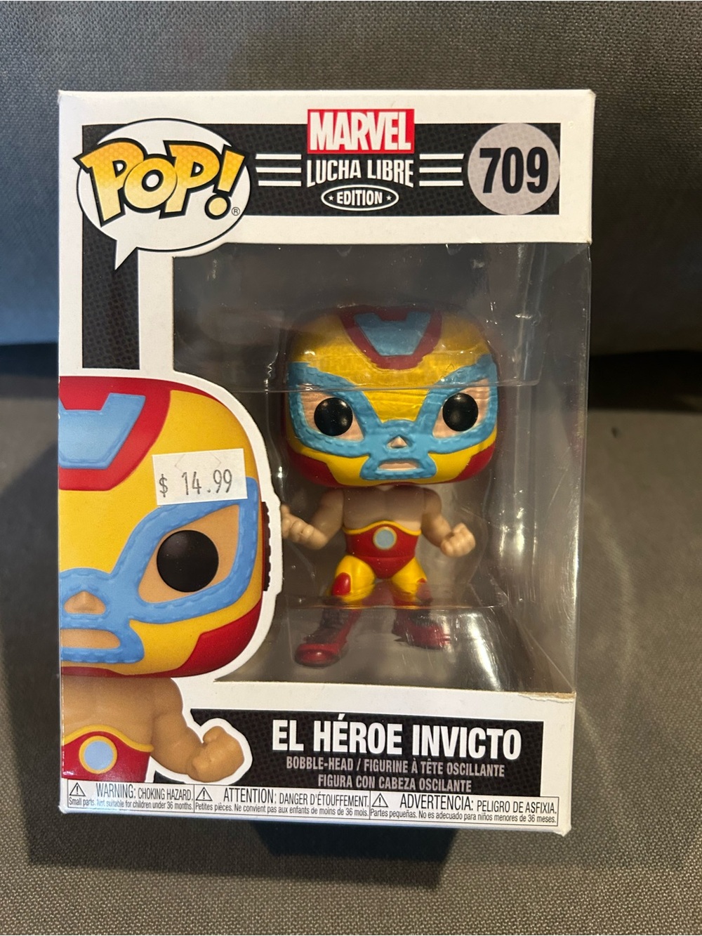 Marvel El Héroe Invicto Lucha Libre Figure - Yellow & Blue